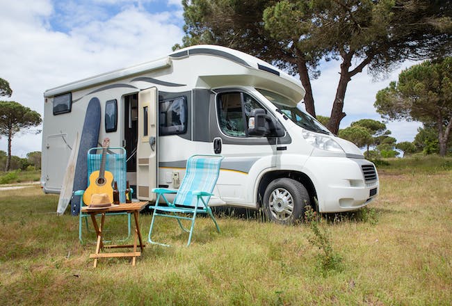 Diferencias entre una autocaravana y una furgoneta camper qué vehículo debo elegir