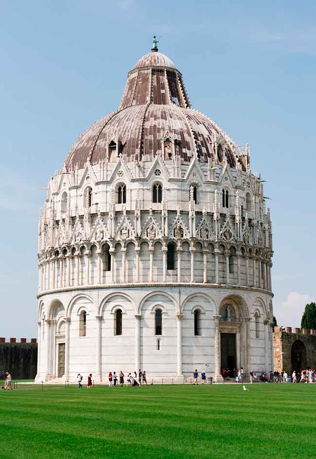 Viajar en autocaravana a Pisa