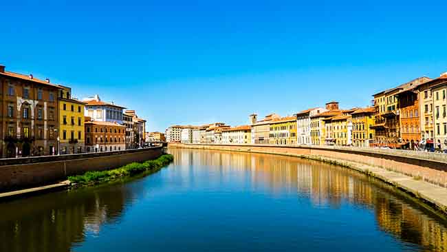 Viajar en autocaravana a Pisa